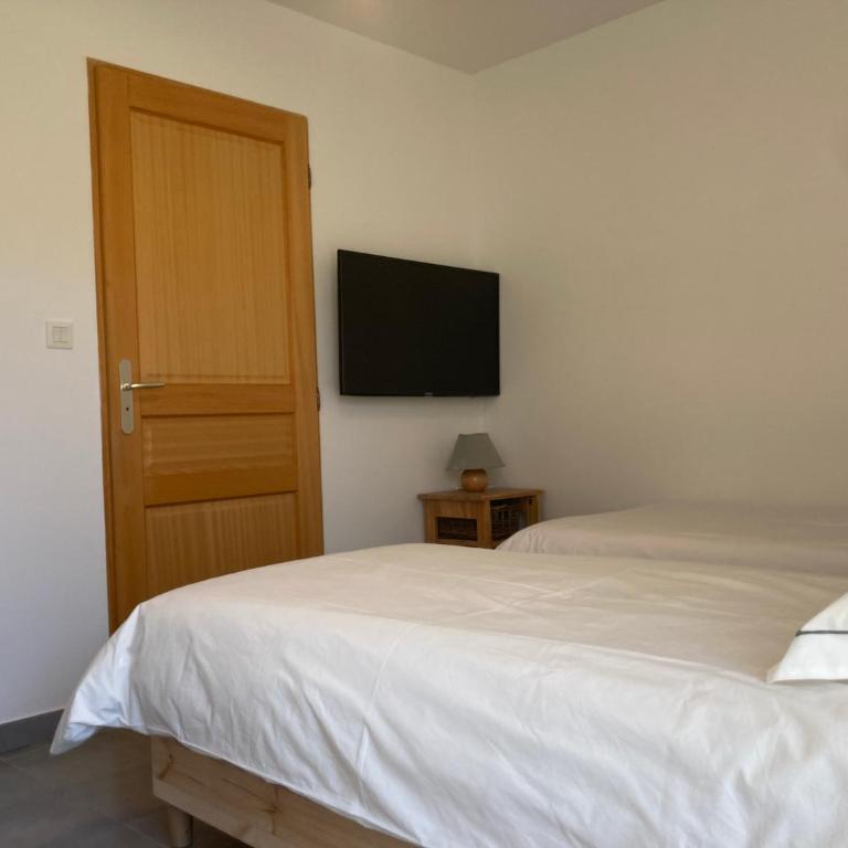 Le chalet d'Heidi - Chambre Double avec Salle de Bains Privative - Vue sur Montagne - 1