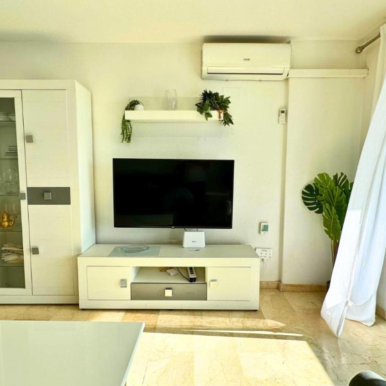 Ático Cala de Benidorm Vista al mar Piscina y Parking - Apartamento de 1 dormitorio - 3