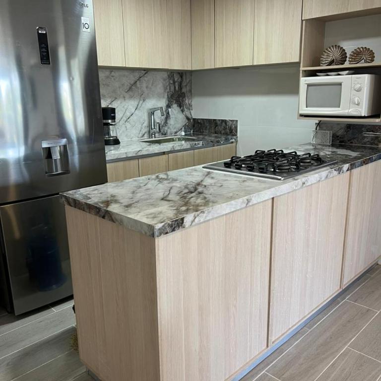 Hermoso apartamento con vista al mar - Apartamento de 2 dormitorios con balcón y vistas al mar - 4