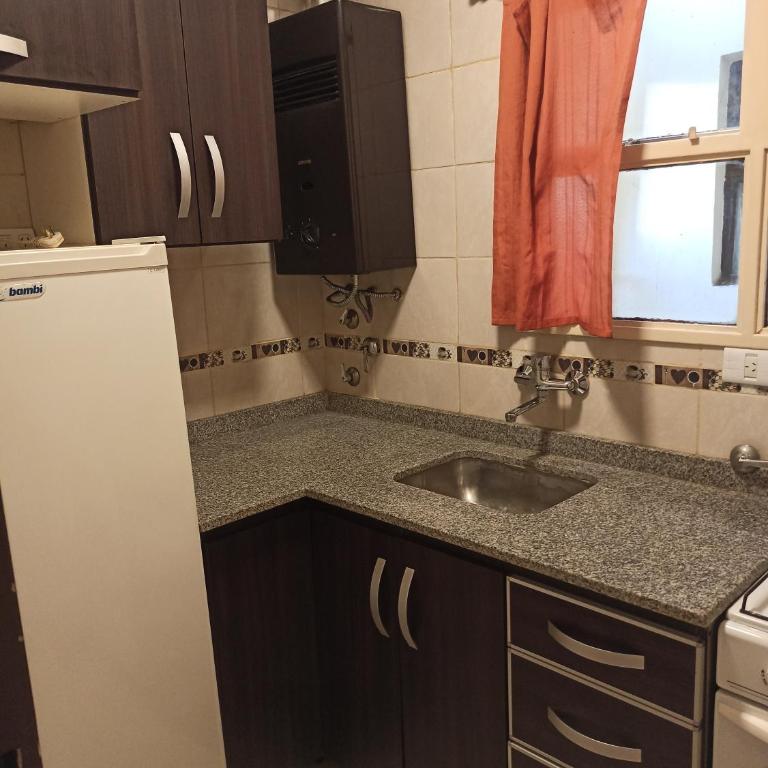 Departamento 1 ambiente zona centro - Apartamento de 2 dormitorios - 3
