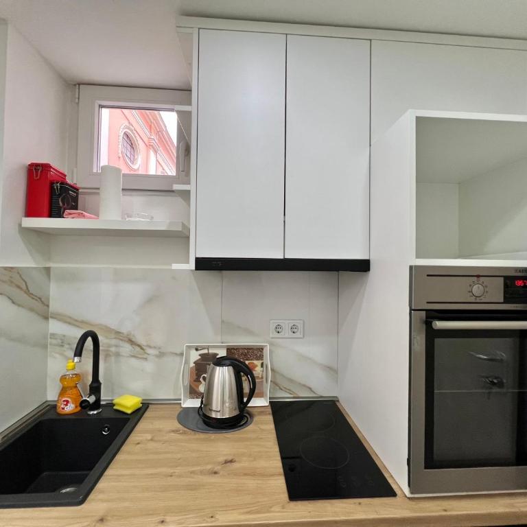 City Center - Superior Studio with Balcony - Superior Apartman sa Balkonom - 24