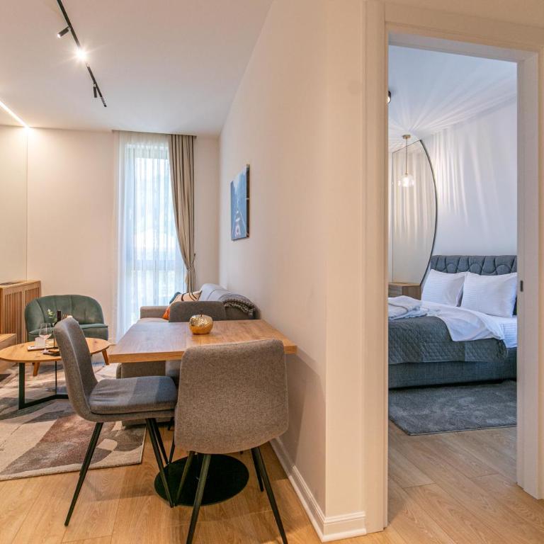 Vila Konatar - Apartman sa Pogledom na Vrt - 12