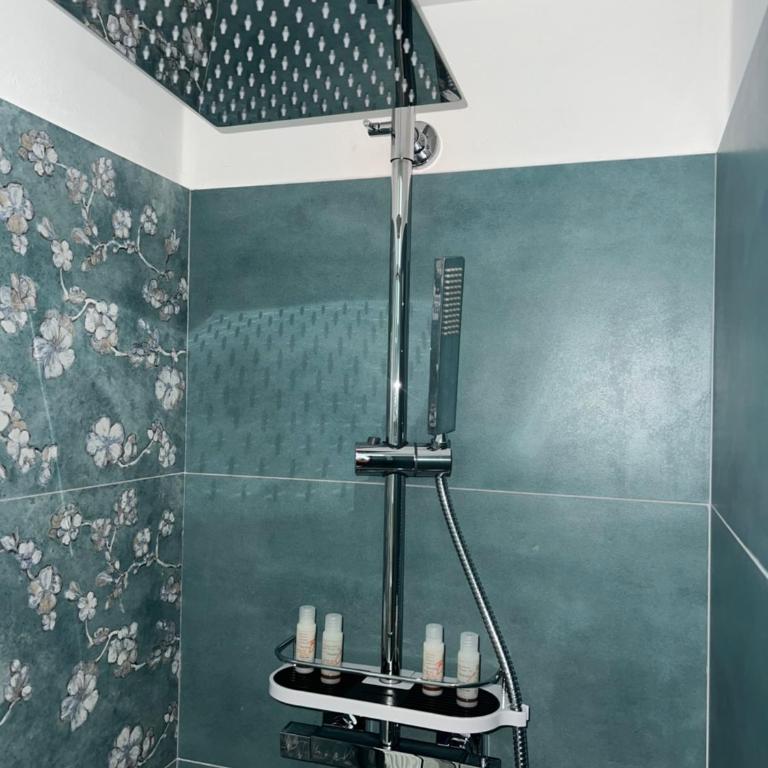Casa vacanza Natasha - Double Room with Private Bathroom - 2