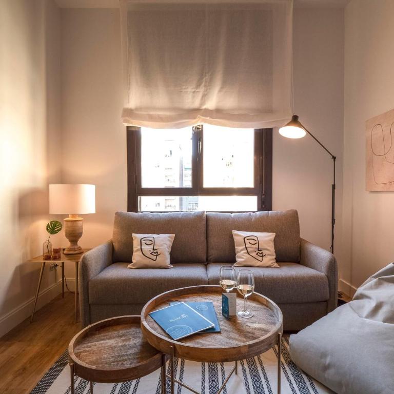 Sweett - Sepulveda - One-Bedroom Apartment - 1