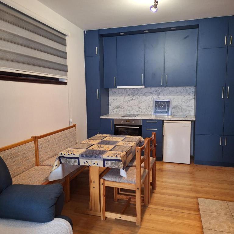 Apartmani MECAVA - Apartment - 10