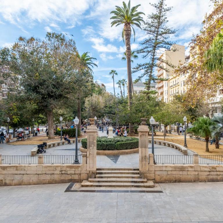Palacio Sempere - Two-Bedroom Apartment with City View - 13