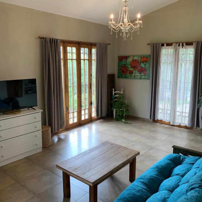 Hermosa casa de veraneo con pileta - Casa de 3 dormitorios - 4