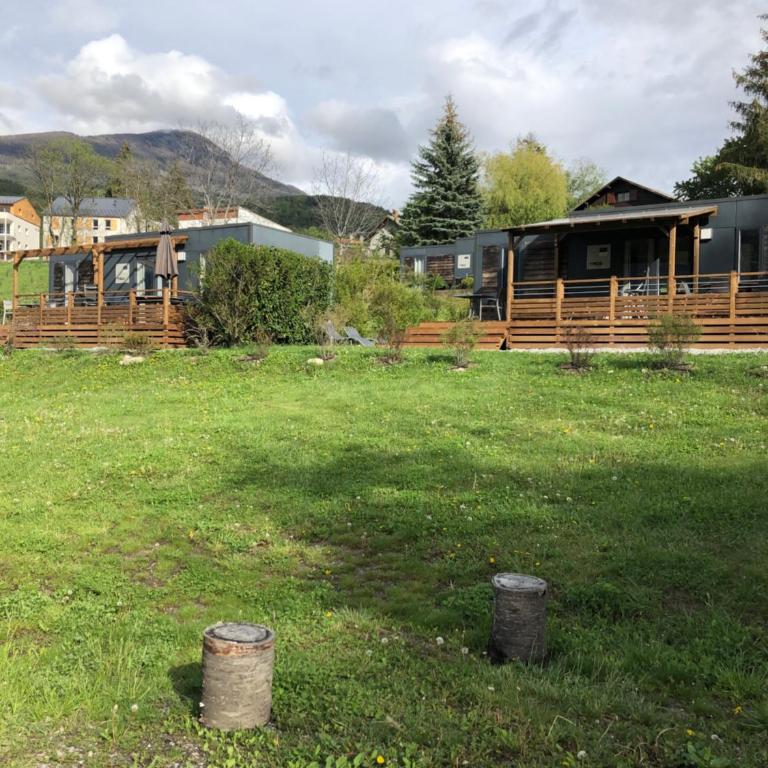 Camping-Hotel de Plein Air Les 2 Bois - Two-Bedroom Mobile Home - 1