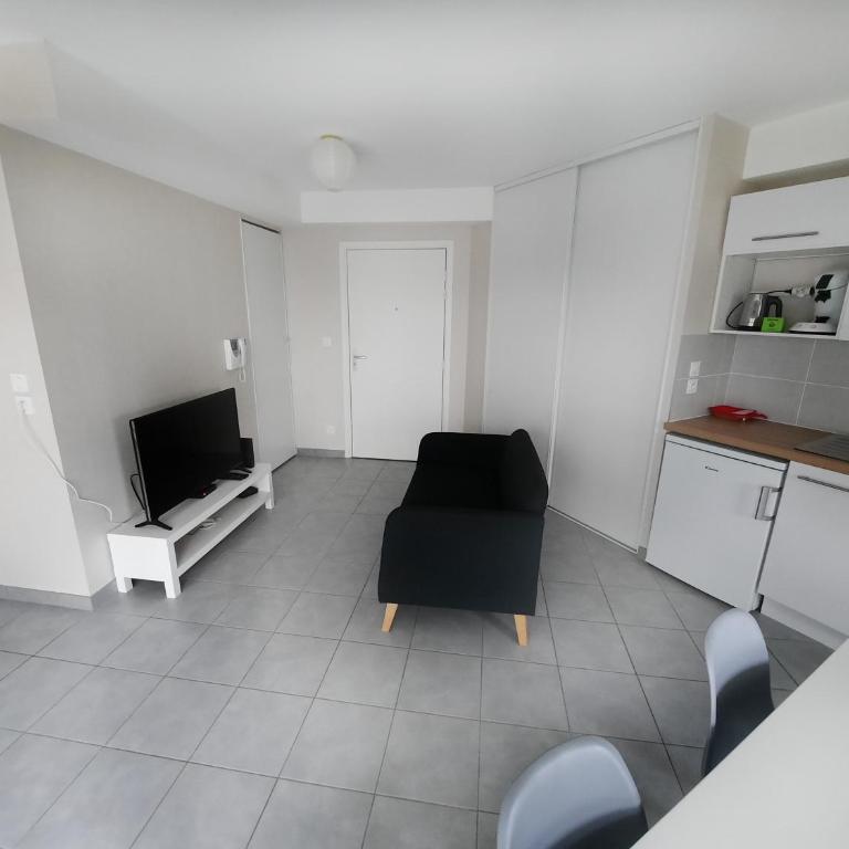 Le 18 - Apt 2 Personnes, avec terrasse - Monolocale - 11