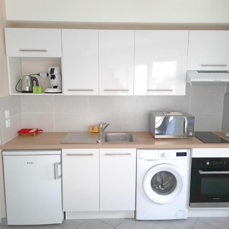 Le 18 - Apt 2 Personnes, avec terrasse - Monolocale - 9