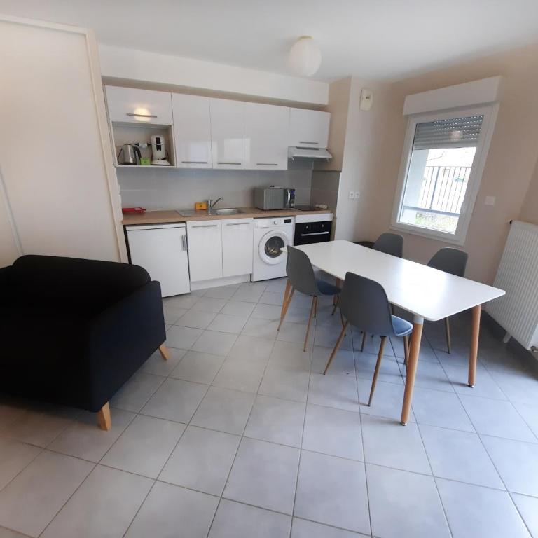 Le 18 - Apt 2 Personnes, avec terrasse - Monolocale - 7