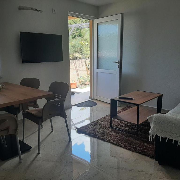 Đuričić Apartmani - Apartman s 1 Spavaćom Sobom i Terasom - 4