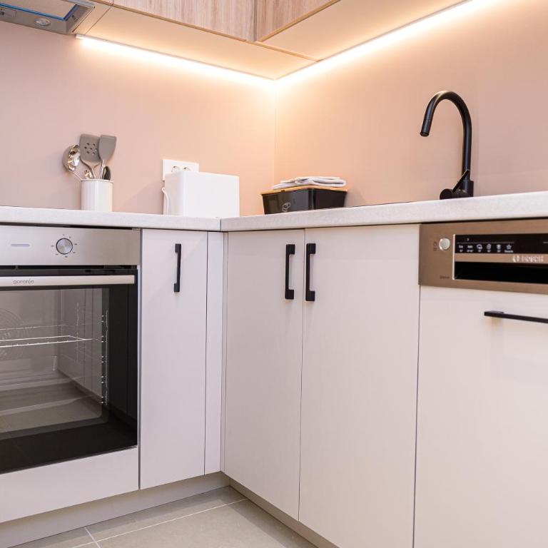 Vila Konatar - Apartman sa 1 Spavaćom Sobom i Pogledom na Vrt - 8