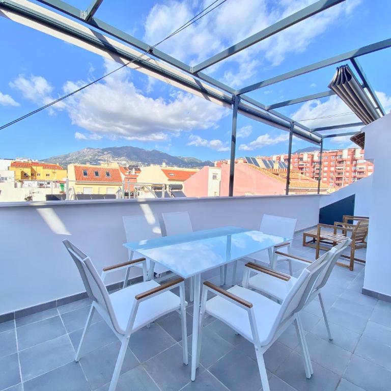 Luxury penthouse with pool near Fuengirola beach - Apartamento Deluxe de 3 dormitorios - 2