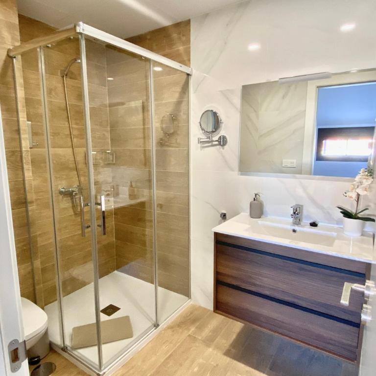 Luxury penthouse with pool near Fuengirola beach - Apartamento Deluxe de 3 dormitorios - 17