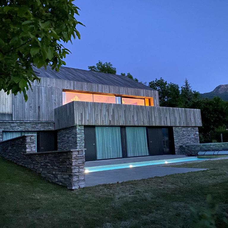 Élégant chalet contemporain - sauna - piscine -10p - Villa - 29