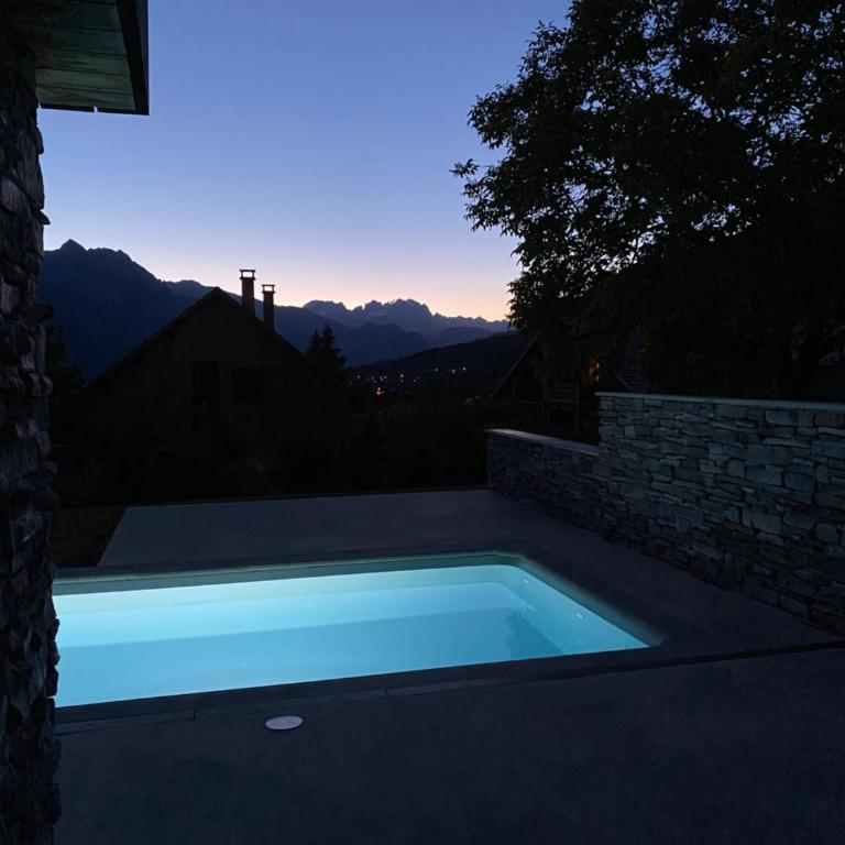 Élégant chalet contemporain - sauna - piscine -10p - Villa - 52