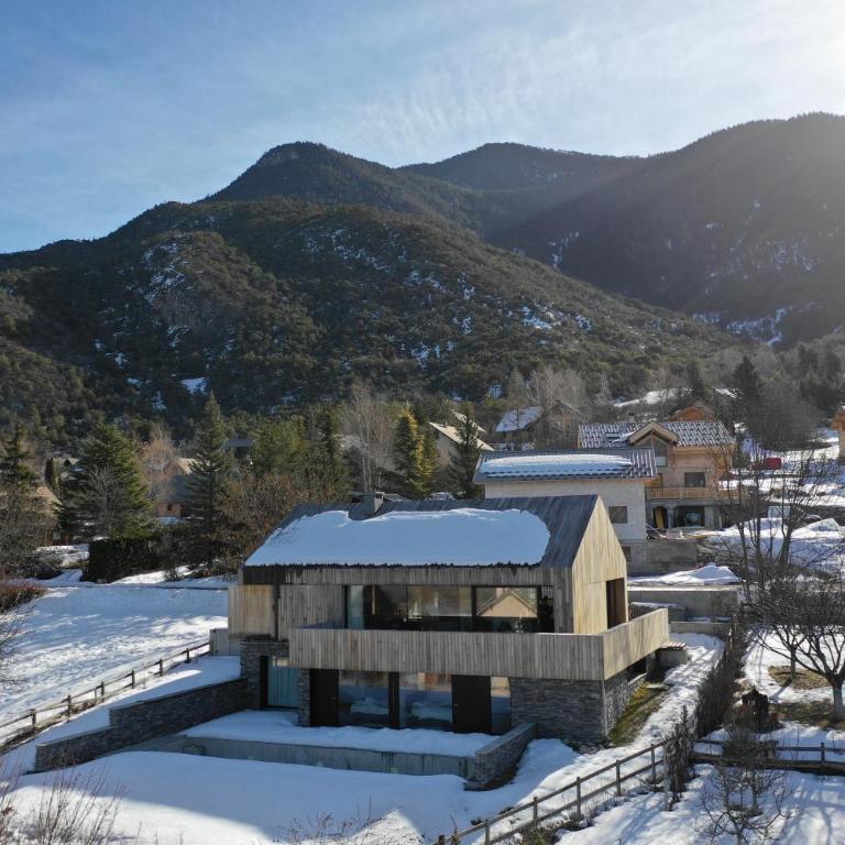 Élégant chalet contemporain - sauna - piscine -10p - Villa - 53