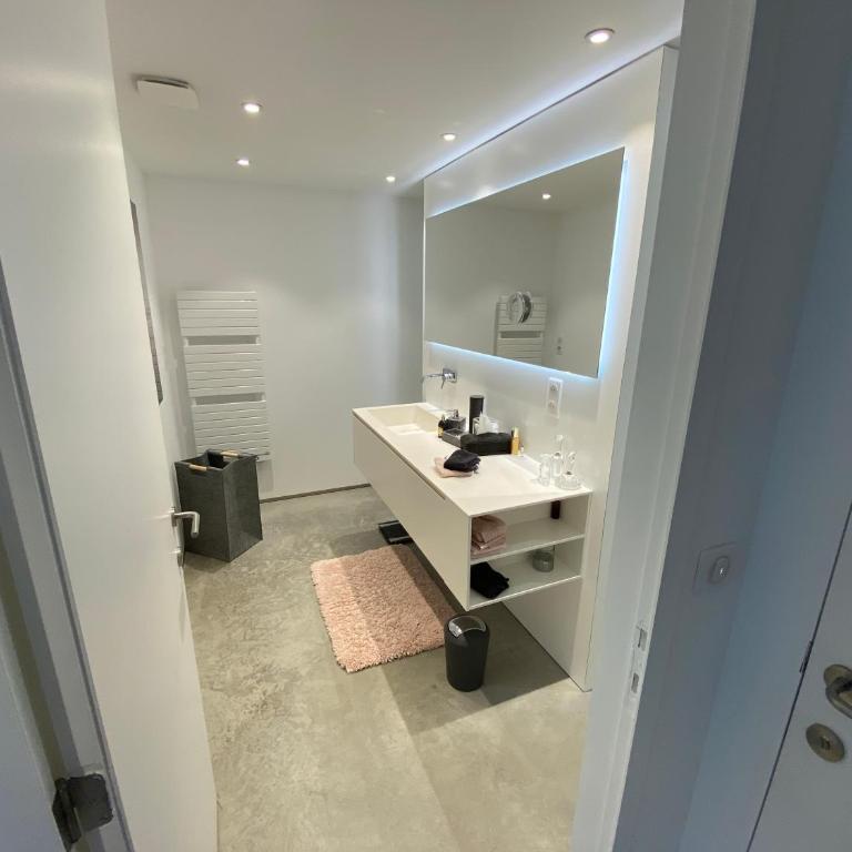 Élégant chalet contemporain - sauna - piscine -10p - Villa - 23