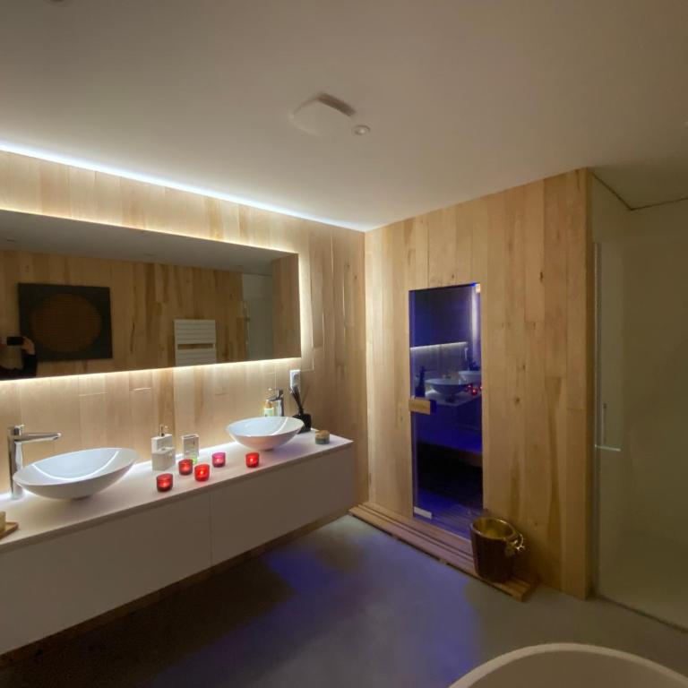 Élégant chalet contemporain - sauna - piscine -10p - Villa - 42