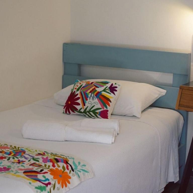 BKL Hotel Oaxaca - Habitación Doble con baño privado externo - 2 camas - 3