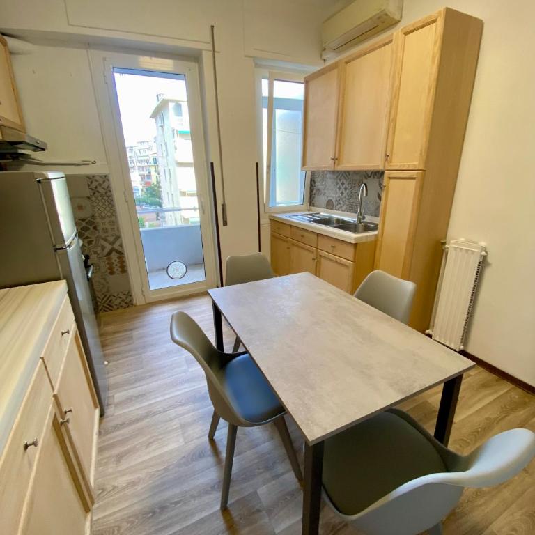 Appartamento Via XX Settembre - Three-Bedroom Apartment - 20