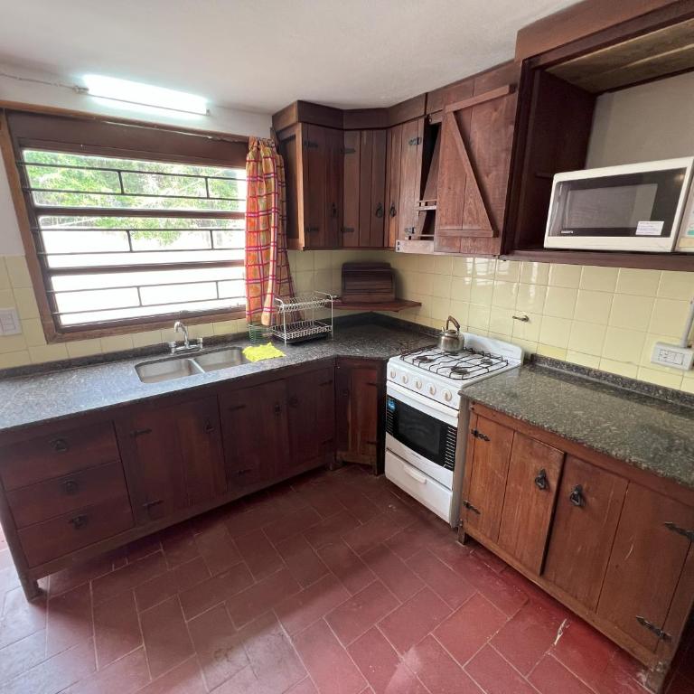 Casas y Departamentos en Mina Clavero - Casa de 3 dormitorios - 5