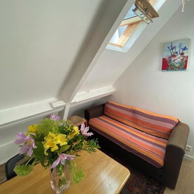 Romantic Studio apt Historical Center Paris Marais - One-Bedroom Apartment - 4