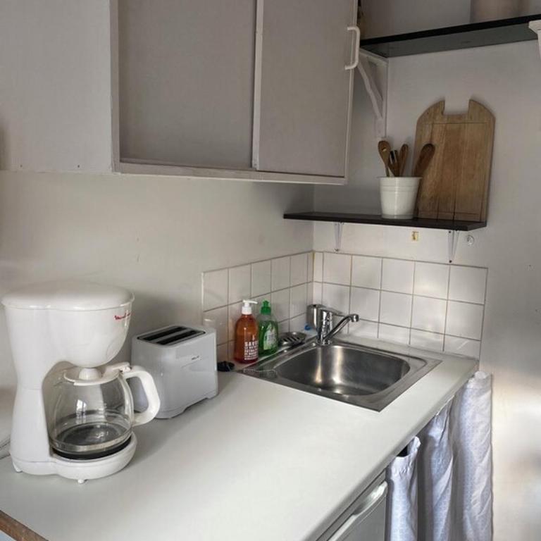 Romantic Studio apt Historical Center Paris Marais - One-Bedroom Apartment - 8
