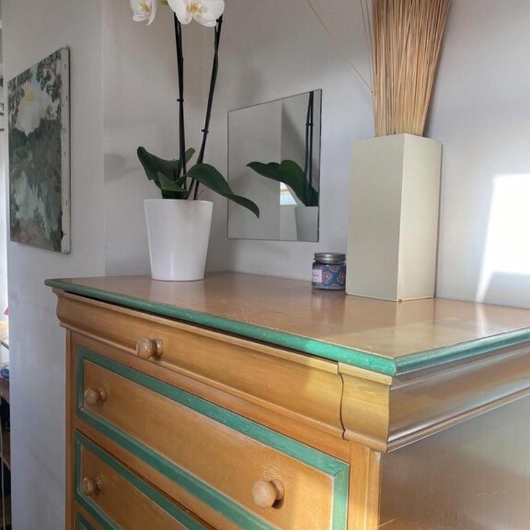 Romantic Studio apt Historical Center Paris Marais - One-Bedroom Apartment - 10