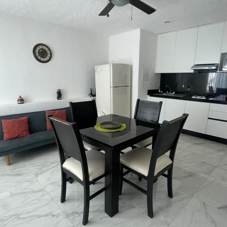 Cancun beach by Brisas 2 - One-Bedroom Apartment - 8