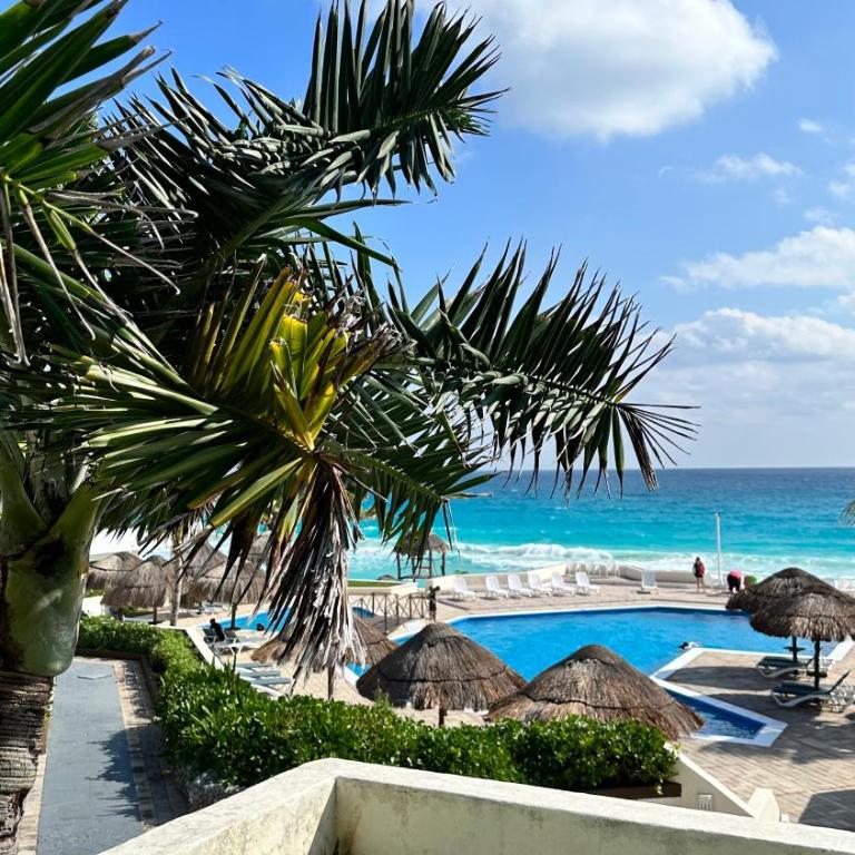 Cancun beach by Brisas 2 - One-Bedroom Apartment - 13
