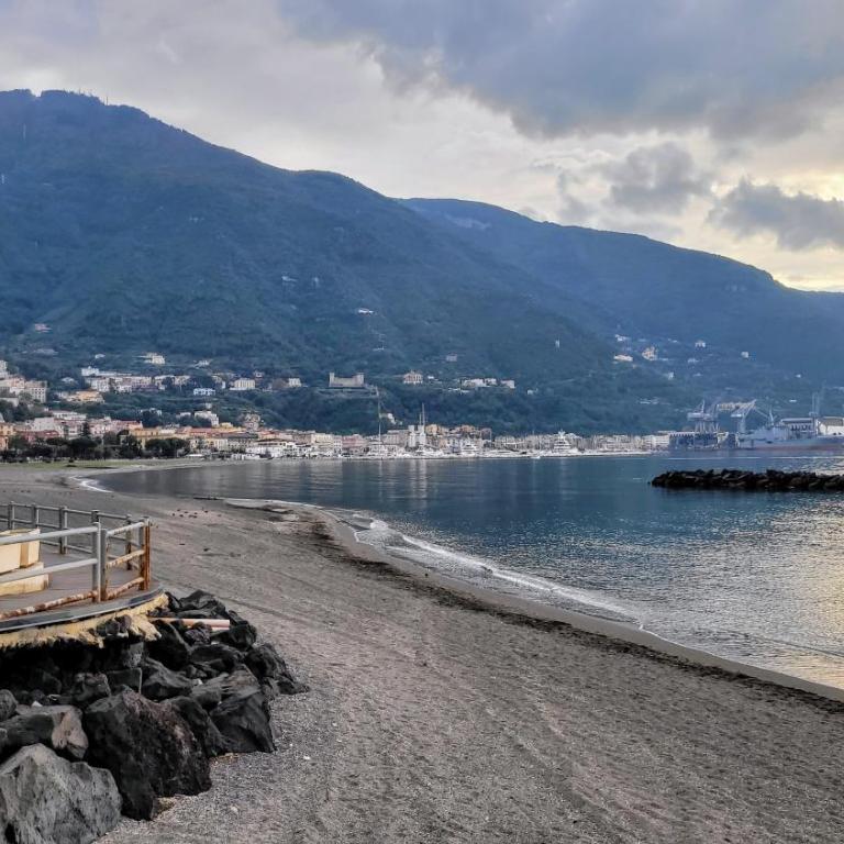 Porta Pompei & Sorrento Coast - Appartamento con 3 Camere da Letto e Vista Montagna - 78