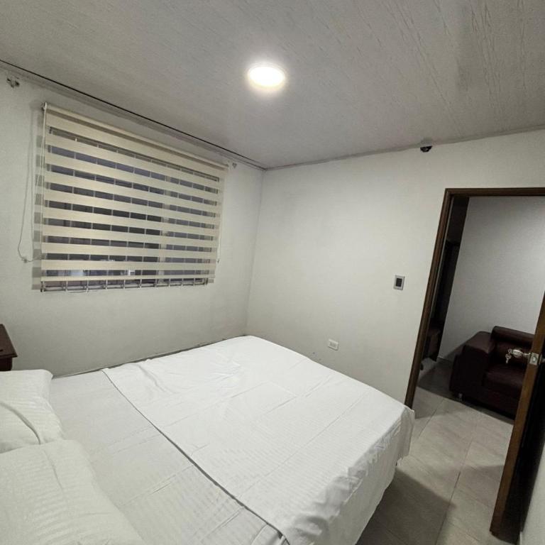 ApartaEstudios Viva, en la vega - Two-Bedroom Apartment with Balcony - 2