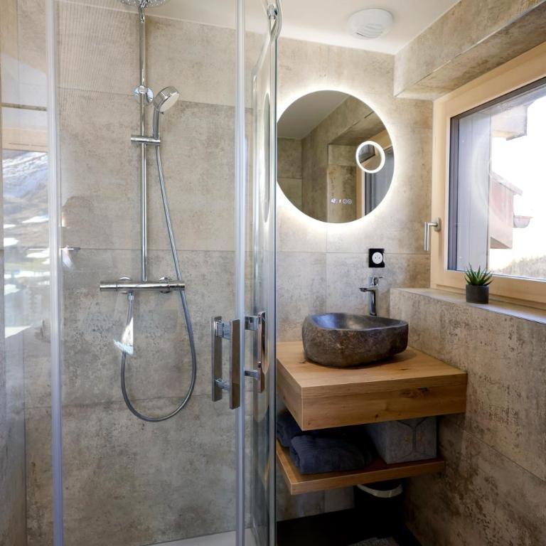 Chalets Horizon Blanc - Vue exceptionnelle Loup Blanc -Sauna extérieur Ours des Glaces -5 étoiles - Superior Chalet - 37