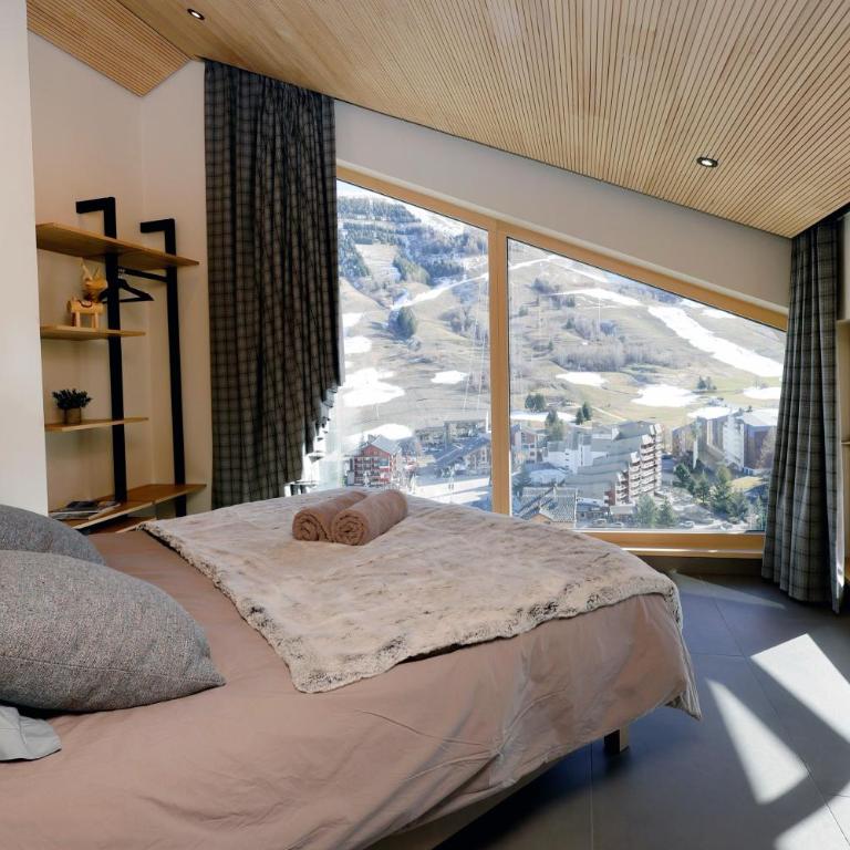 Chalets Horizon Blanc - Vue exceptionnelle Loup Blanc -Sauna extérieur Ours des Glaces -5 étoiles - Superior Chalet - 33