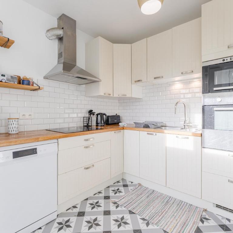 Maison Athlos - Quartier calme au coeur de Nantes - Three-Bedroom House - 4