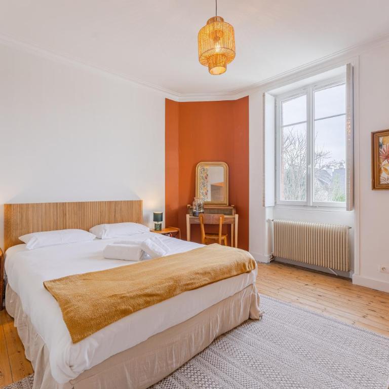 Maison Athlos - Quartier calme au coeur de Nantes - Three-Bedroom House - 5