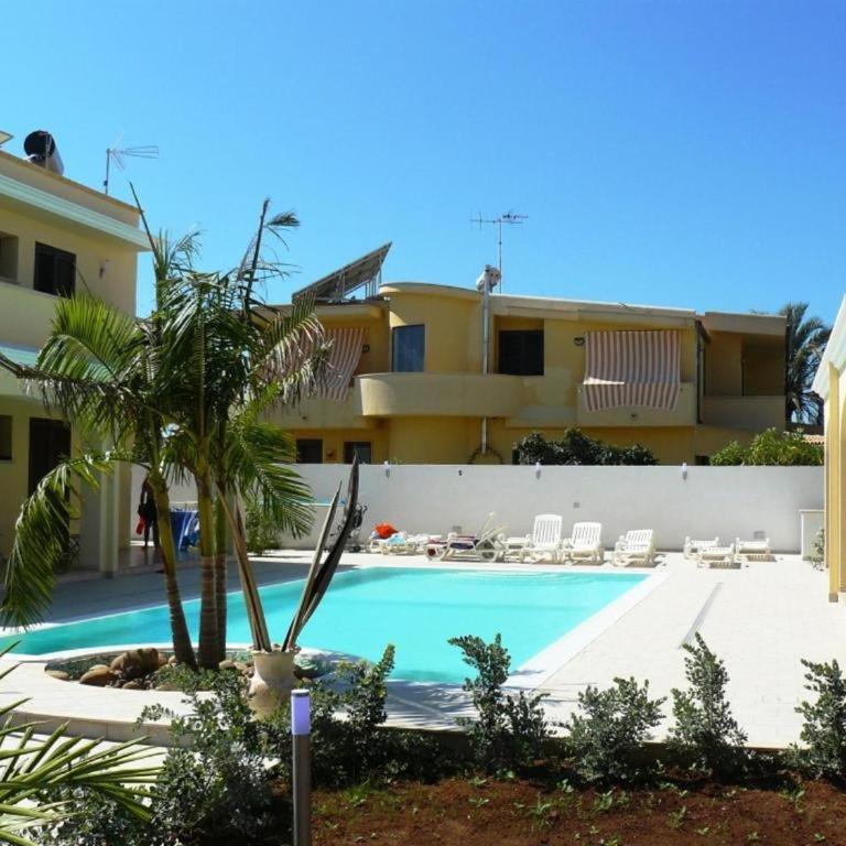 Oasi Tortuga Residence Appartamento 1 con piscina e barbecue h 24 - Appartamento con 1 Camera da Letto - 2