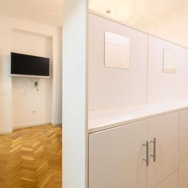 For You Rentals Elegante vivienda de 3 habitaciones en el centro de Madrid Temporal PSM92 - Apartamento de 3 dormitorios - 47