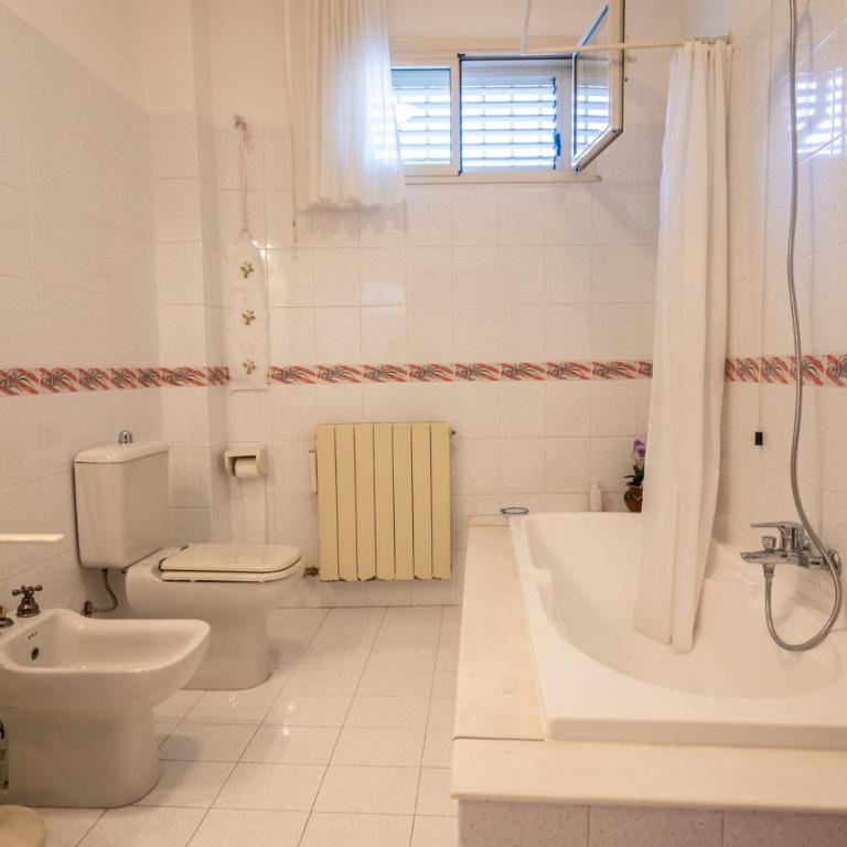 Frontemare da Anna - Three-Bedroom Apartment with Sea View - 15
