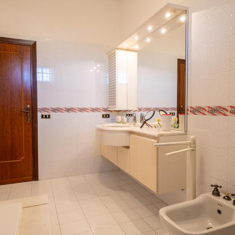 Frontemare da Anna - Three-Bedroom Apartment with Sea View - 28