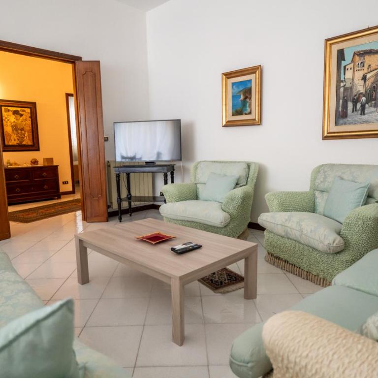 Frontemare da Anna - Three-Bedroom Apartment with Sea View - 40