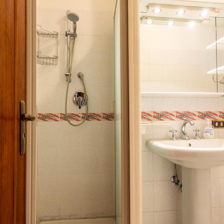 Frontemare da Anna - Three-Bedroom Apartment with Sea View - 45