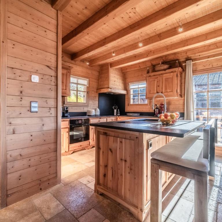 Chalet La Cabane, Carroz d Araches - by EMERALD STAY - Chalet - 9
