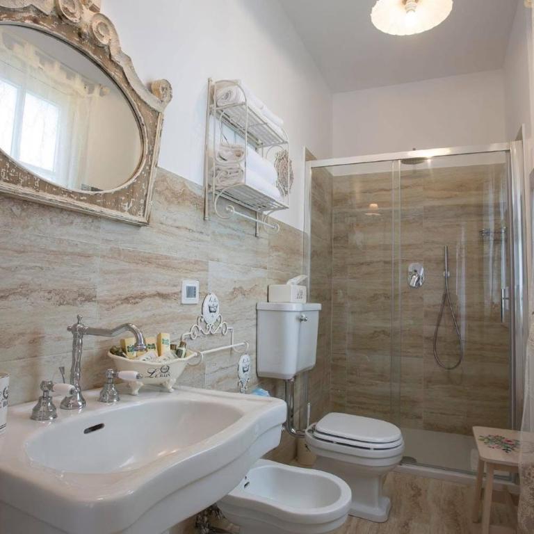 B&B Blanc Maison Etna Relais & Charme - Camera Quadrupla con Vista Piscina - 6