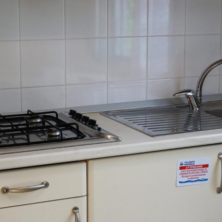 Residence Porticello - Two-Bedroom Apartment with Garden View - 13
