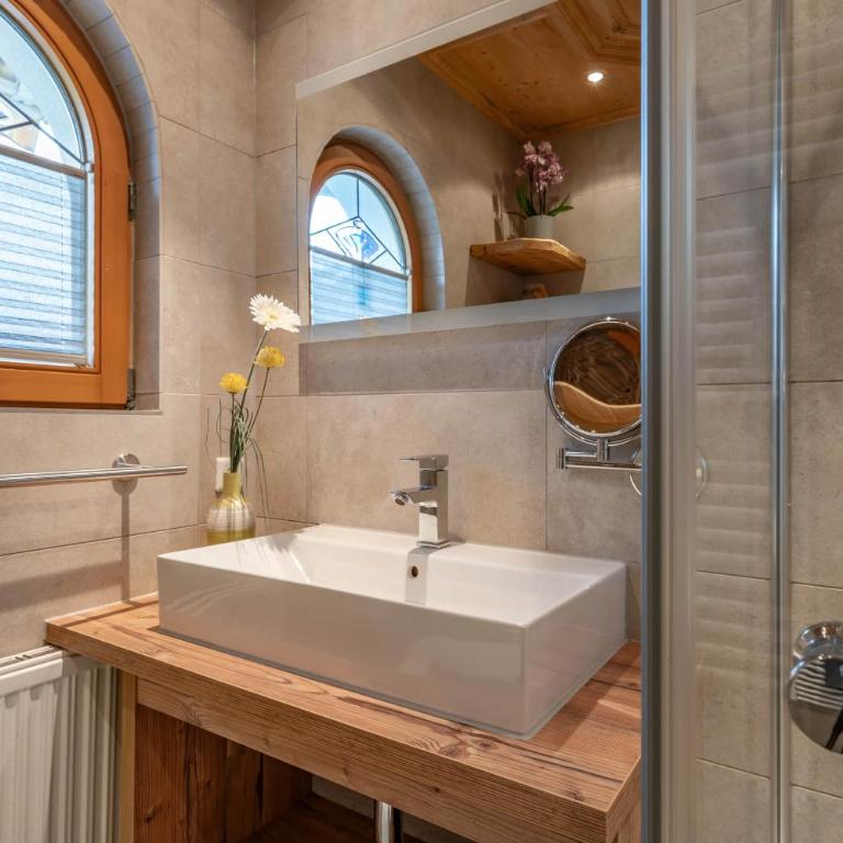 Appartement Sonne im Ferienhaus Johanna - Mayrhofen-Hippach- In der Nähe von der Skipiste - Apartment mit 2 Schlafzimmern und Bergblick - 11