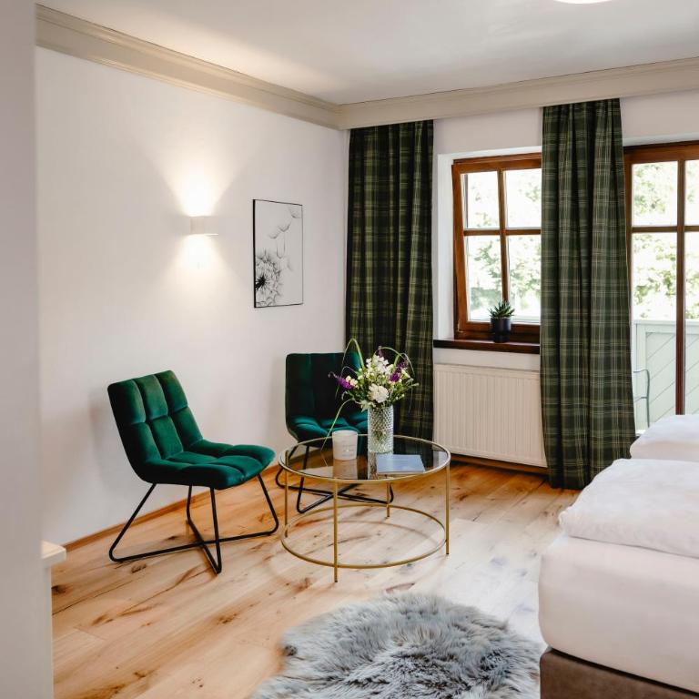 Boutiquehotel Hubertushof - Doppelzimmer mit Balkon - 15