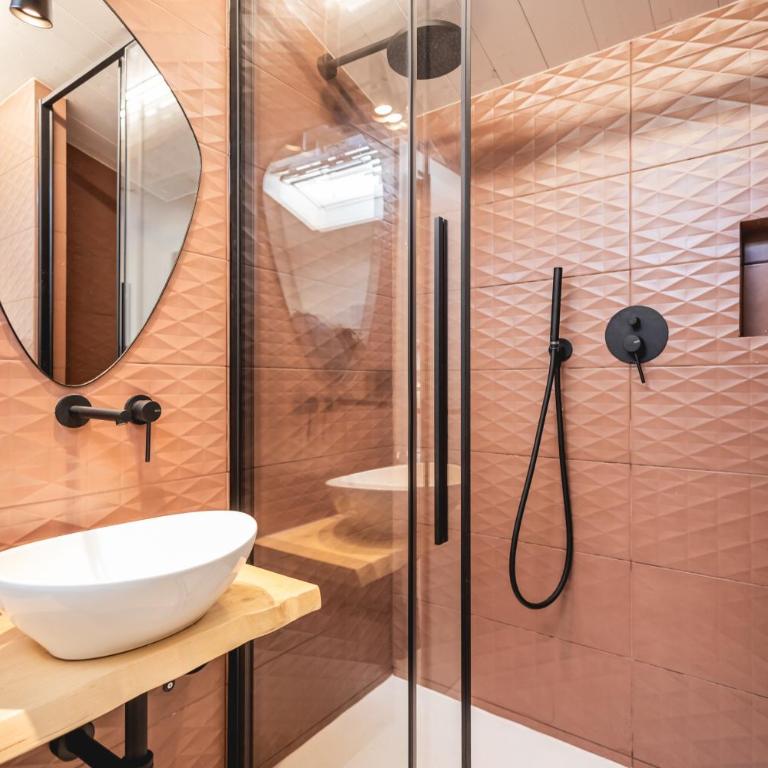 AmazHome - "Luxury & Design" oasi nel centro città - Villa con 3 Camere da Letto - 52